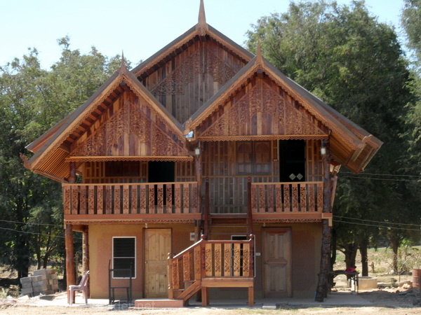 schönes holzhaus